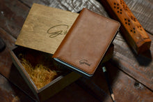 Load image into Gallery viewer, ტყავის ხელნაკეთი ყდა ბლოკნოტისთვის - (N-101)
