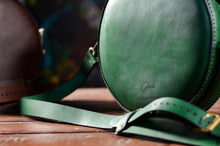 Load image into Gallery viewer, ტყავის ხალნაკეთი ჩანთა - (F-111)