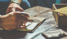 Load image into Gallery viewer, ტყავის ხელნაკეთი ყდა ბლოკნოტისთვის - (N-101)