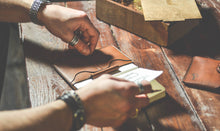 Load image into Gallery viewer, ტყავის ხელნაკეთი ყდა ბლოკნოტისთვის - (N-101)