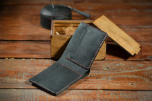 Load image into Gallery viewer, კლასიკური Bi-fold საფულე - (B-101)