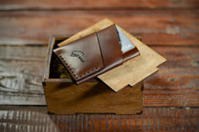 Load image into Gallery viewer, ტყავის საბარათე - (S-105)