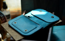 Load image into Gallery viewer, V-108 | ქალის საფულე/ნატურალური ტყავი/ხელნაკეთი