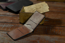 Load image into Gallery viewer, B-104 | თხელი Bi-fold საფულე/კაცი