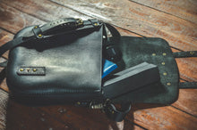 Load image into Gallery viewer, ჩანთა - (F-117)