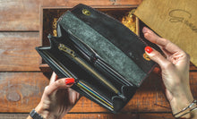 Load image into Gallery viewer, K-104 | ქალის ყველაზე ტევადი საფულე/ქლაჩი