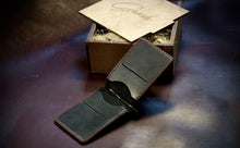 Load image into Gallery viewer, მამაკაცის საფულე, ფულის დამჭერით - (B-112)