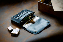 Load image into Gallery viewer, C-102 | სათუთუნე/ნატურალური ტყავი