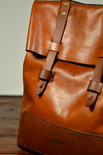 Load image into Gallery viewer, F-109 | ტყავის ზურგჩანთა