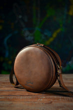 Load image into Gallery viewer, ტყავის ხალნაკეთი ჩანთა - (F-111)