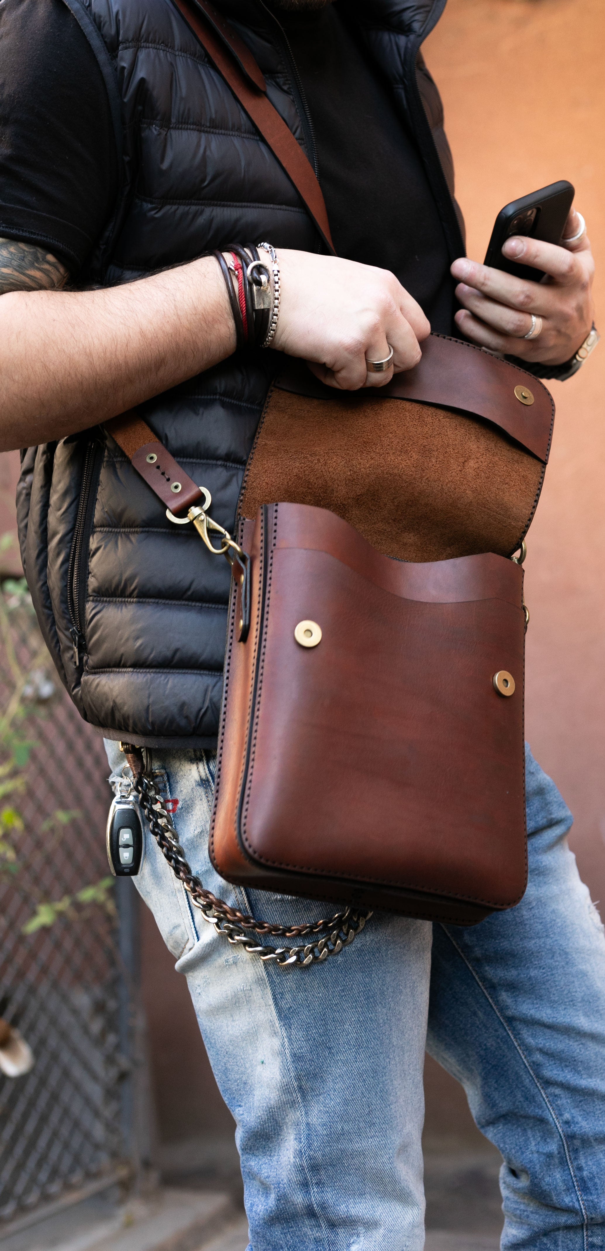 F-107 | ტყავის ჩანთა/Crossbody (Size L)