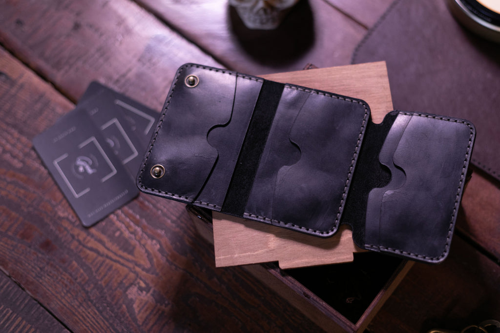 საფულე Tri-fold - (P-125)