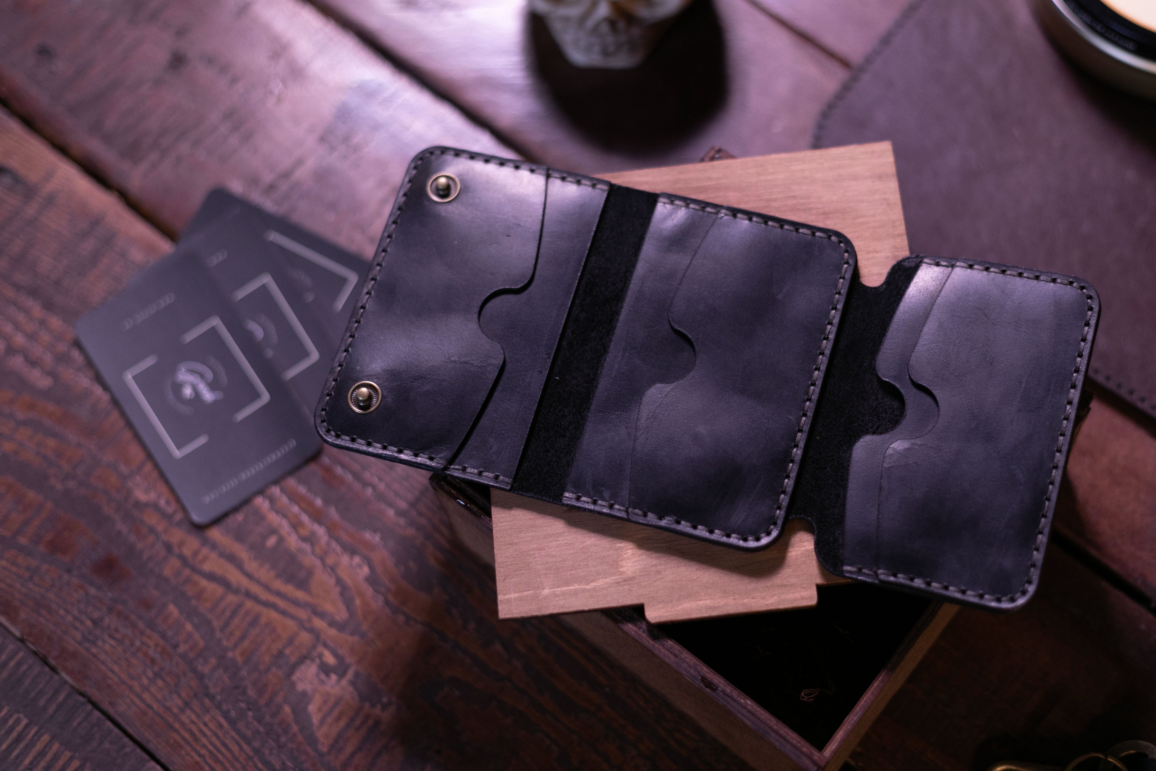საფულე Tri-fold - (P-125)