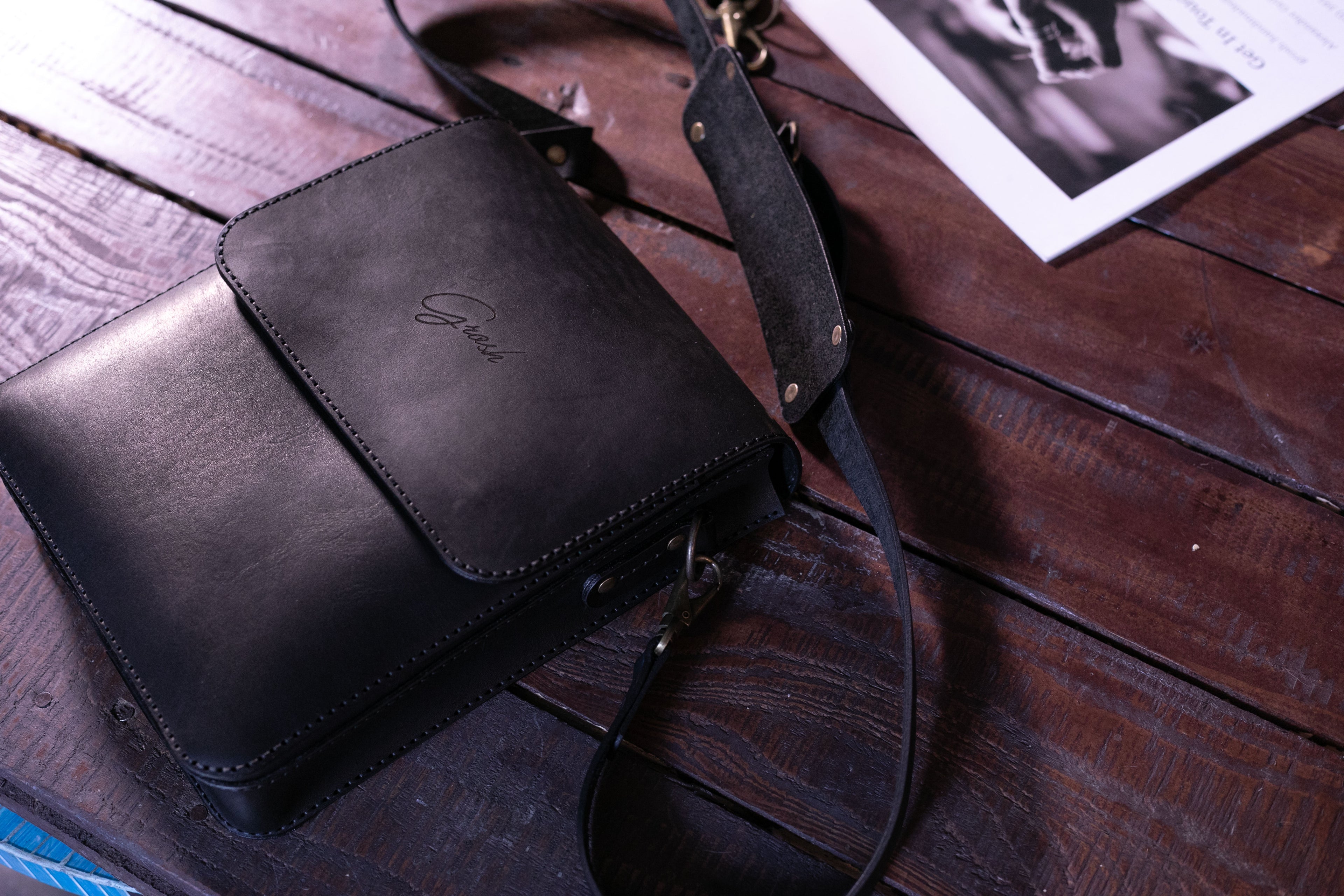 F-102 | ტყავის ჩანთა/Crossbody (Size M)