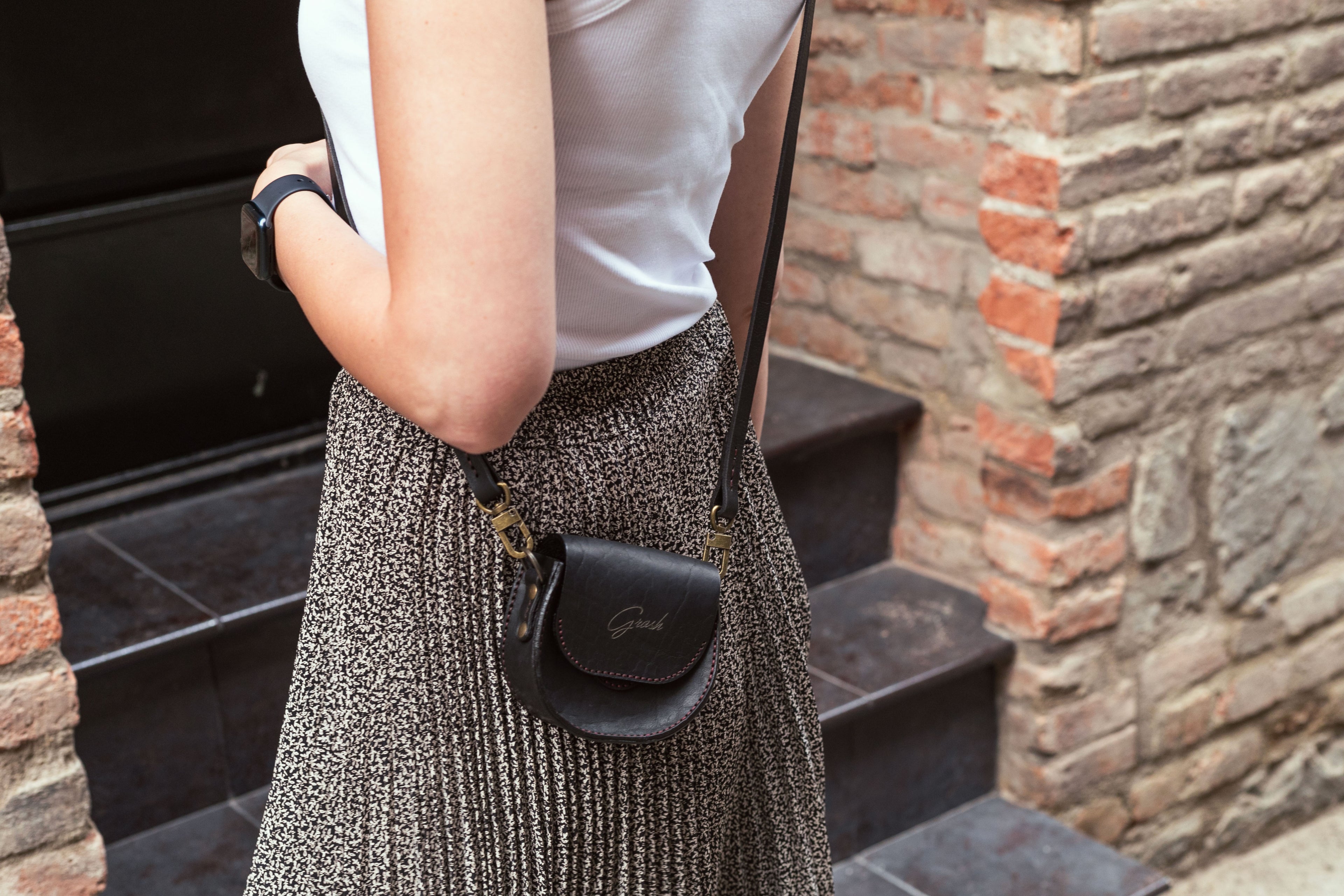 F-133 | ტყავის mini ჩანთა/Crossbody /ქალი