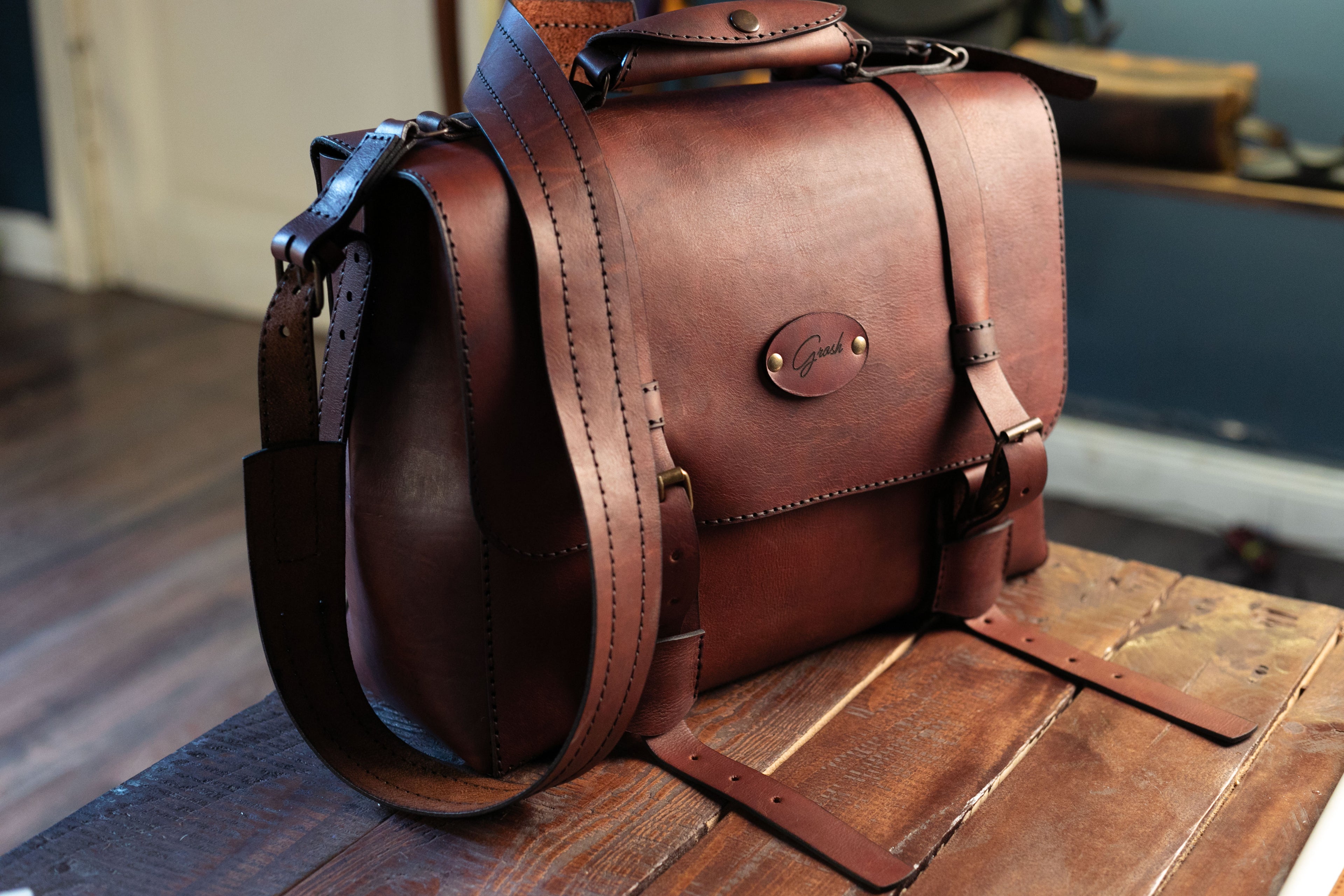 F-134 | ტყავის ჩანთა/ satchel bag/ უნისექსი