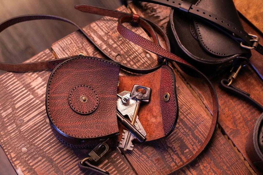 F-133 | ტყავის mini ჩანთა/Crossbody /ქალი
