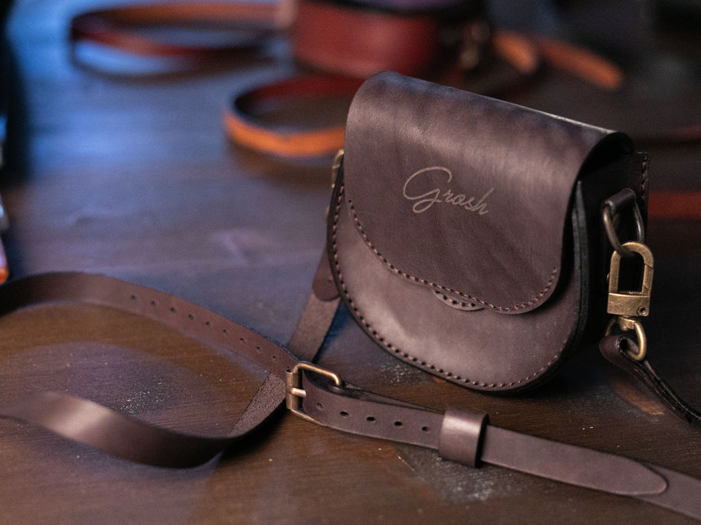 F-133 | ტყავის mini ჩანთა/Crossbody /ქალი