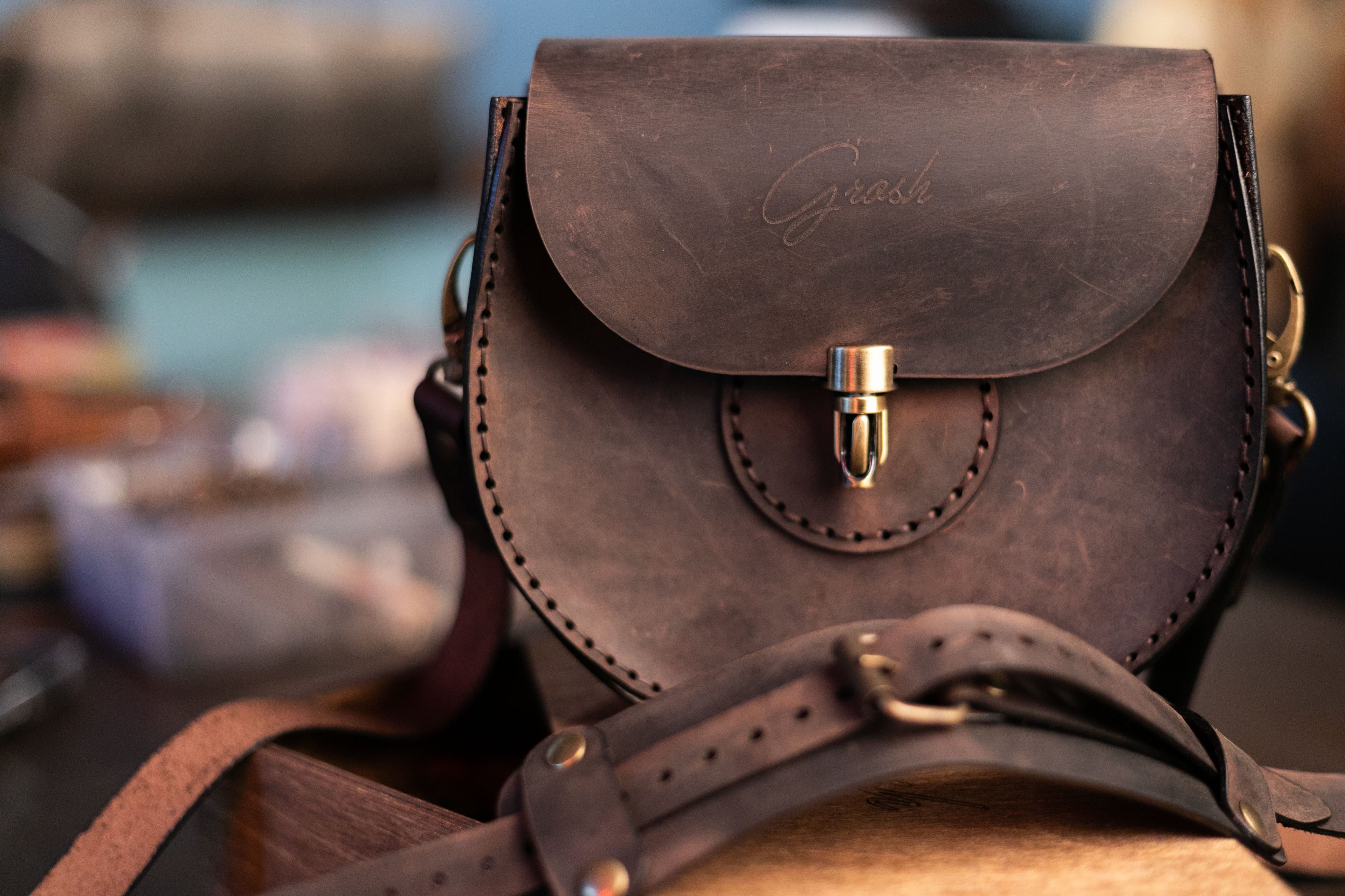 F-115 | ტყავის ჩანთა/Crossbody /ქალი
