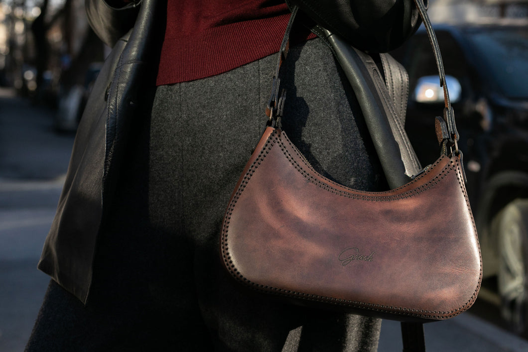 F-135 | ტყავის ჩანთა, ქალი