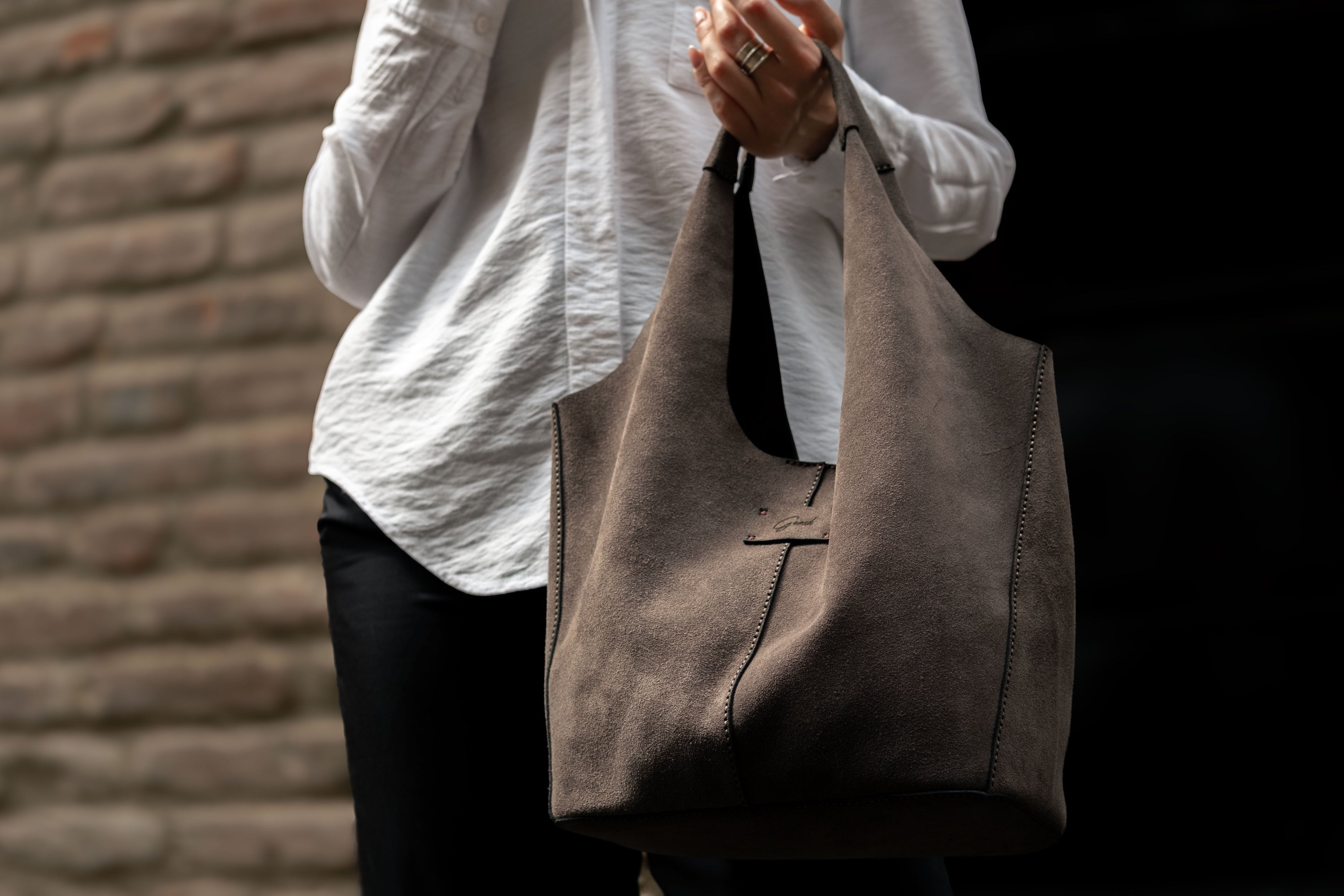 G-101 | ზამშის ხელნაკეთი ჩანთა/Tote
