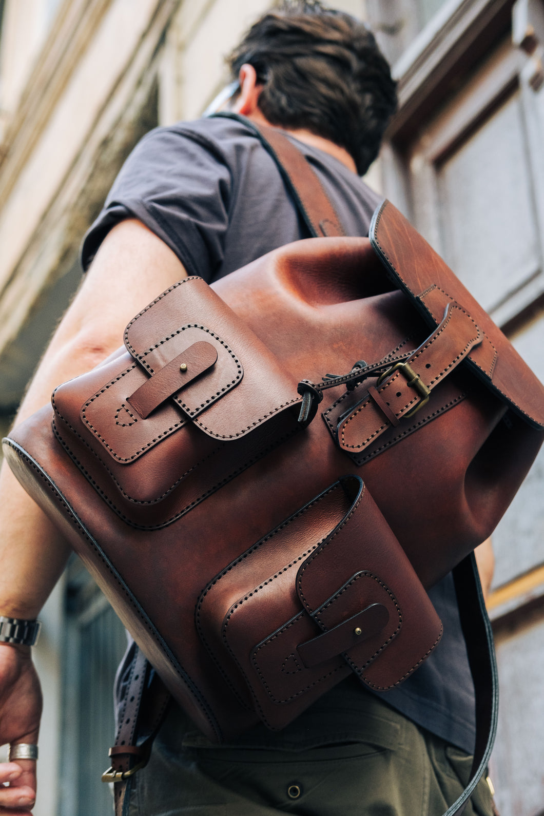 F-137 | ტყავის ზურგჩანთა, უნისექსი