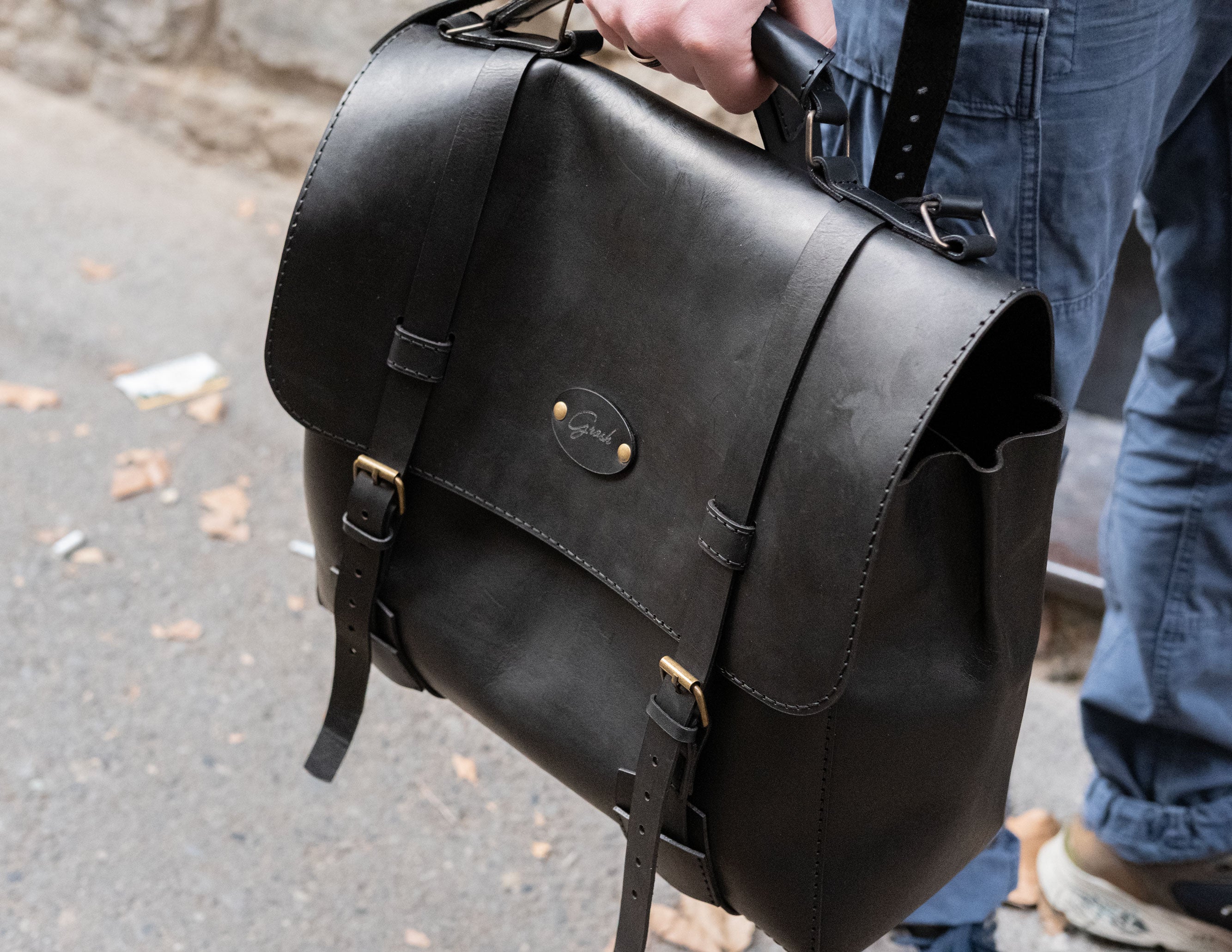 F-134 | ტყავის ჩანთა/ satchel bag/ უნისექსი