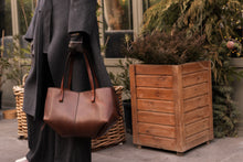 Load image into Gallery viewer, F-138 | ტყავის ჩანთა
