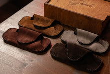 Load image into Gallery viewer, ST-102 | სათვალის ბუდე/უნისექსი | ზამში
