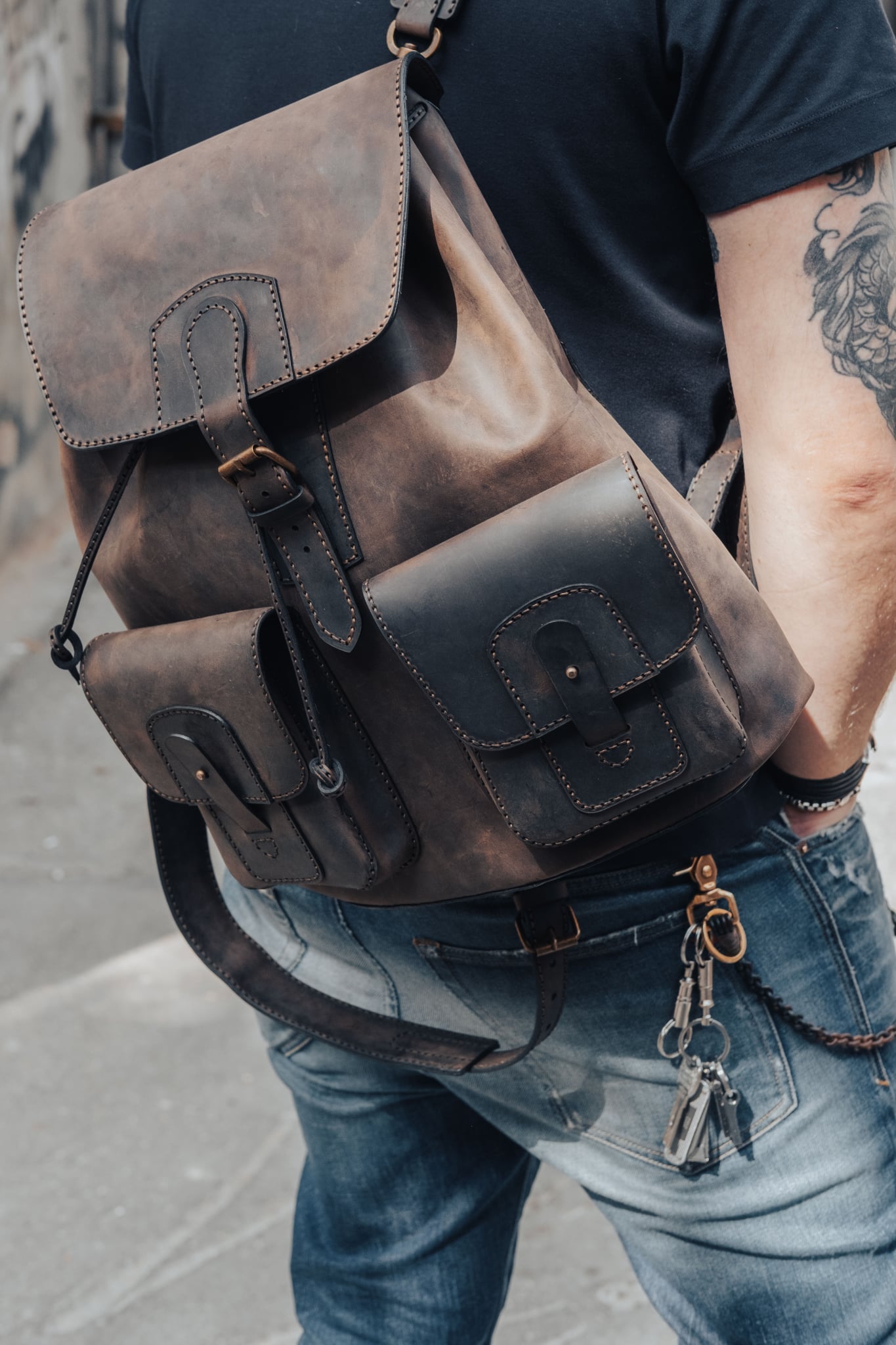 F-137 | ტყავის ზურგჩანთა, უნისექსი