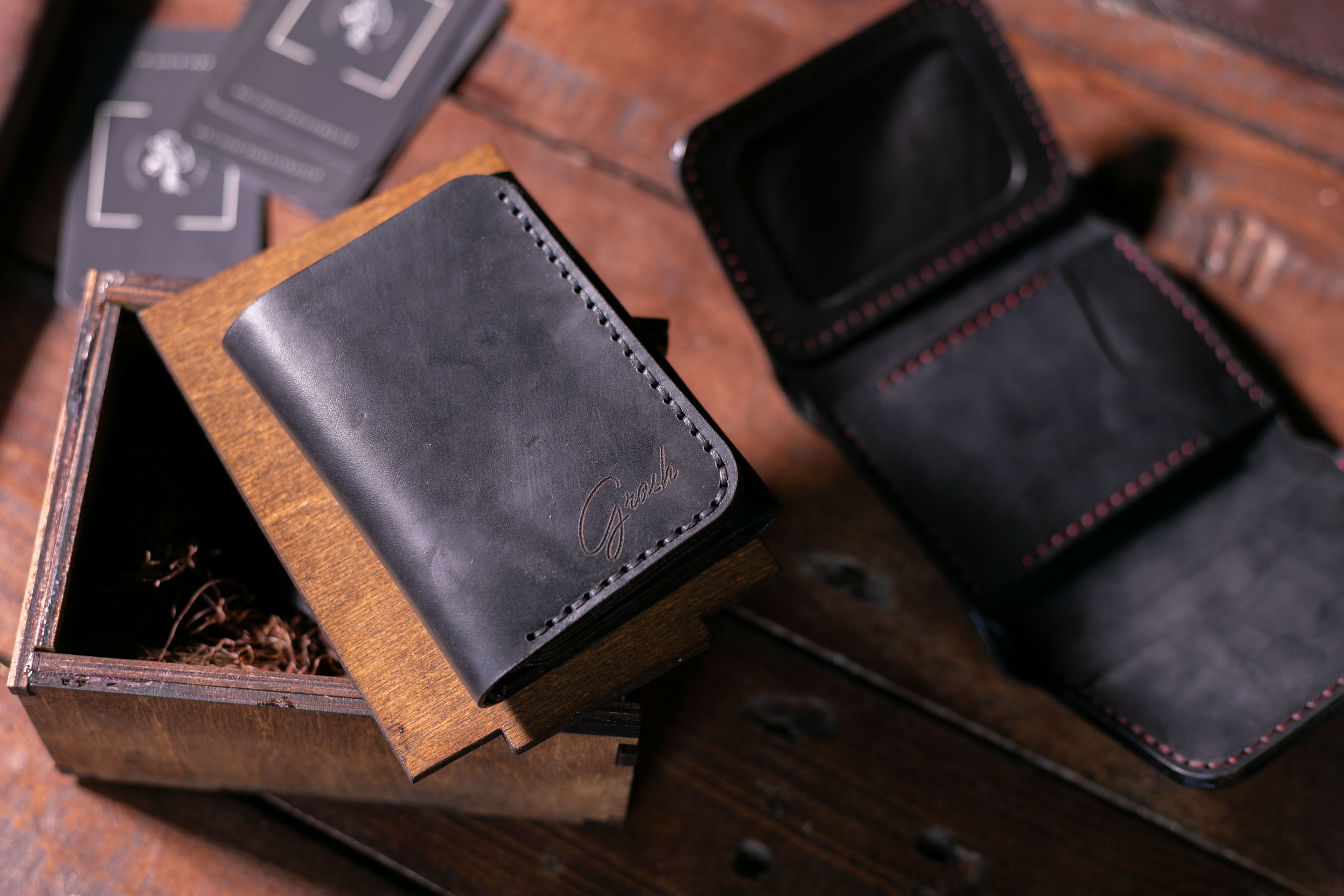 საფულე Tri-fold - (P-122)
