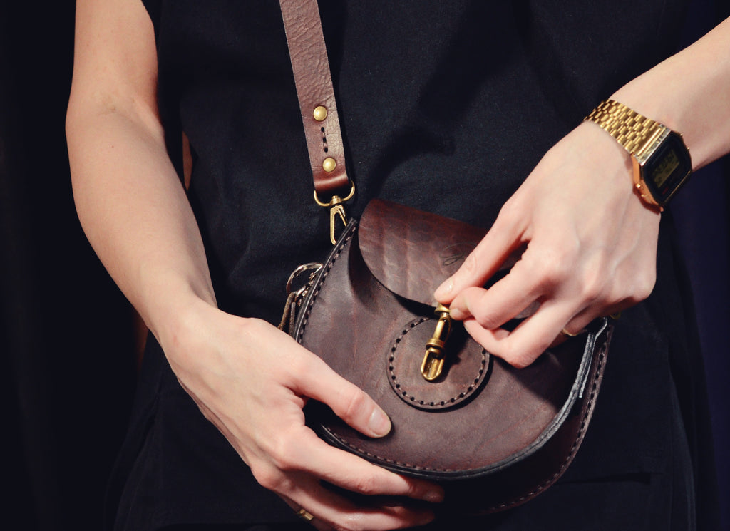 F-115 | ტყავის ჩანთა/Crossbody /ქალი
