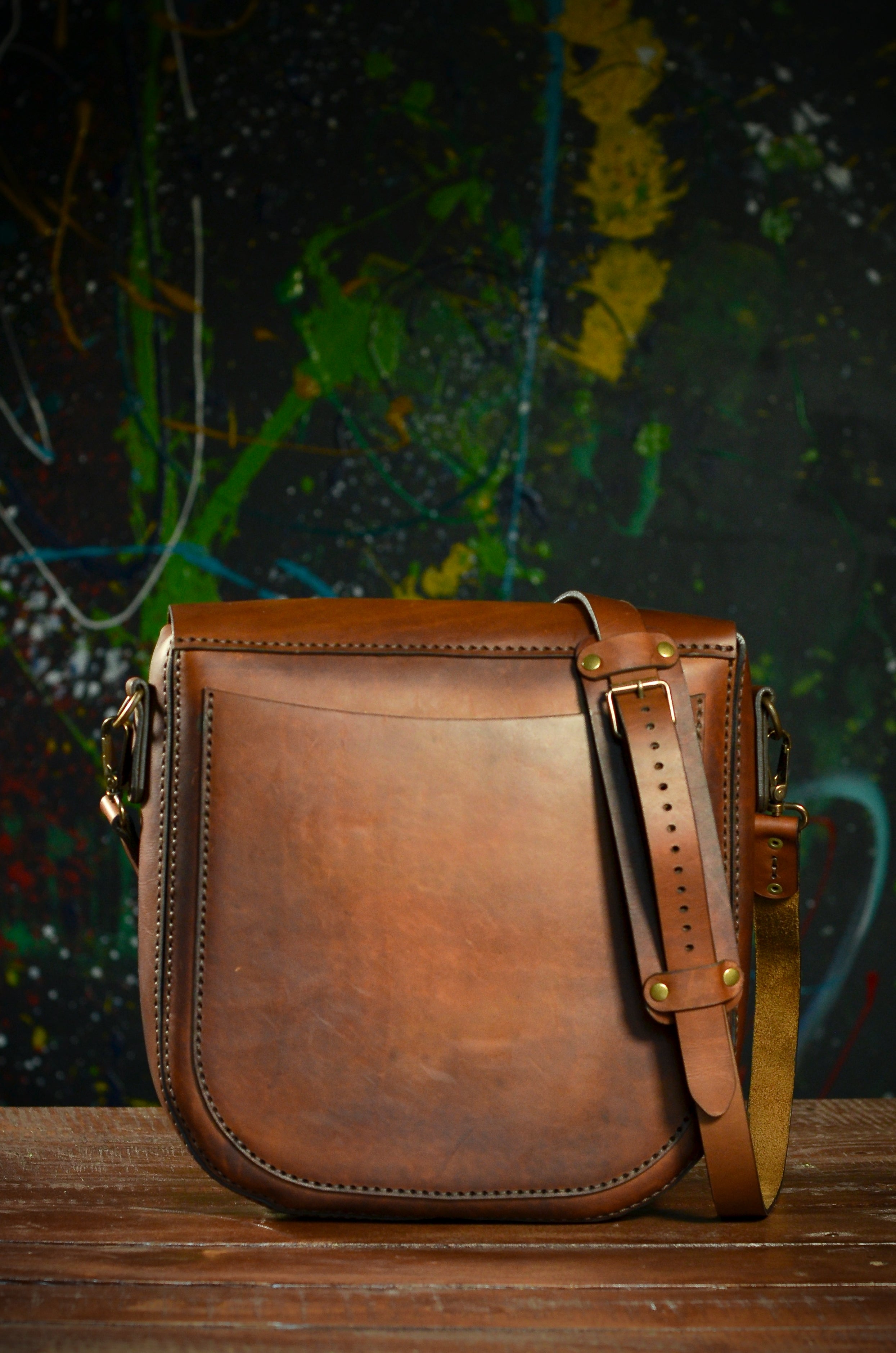 F-108 | ტყავის crossbody ჩანთა
