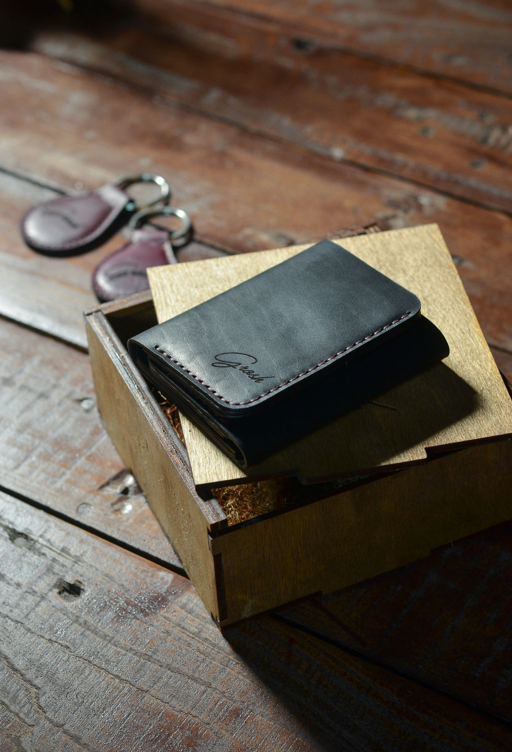 საფულე Tri-fold - (P-121)