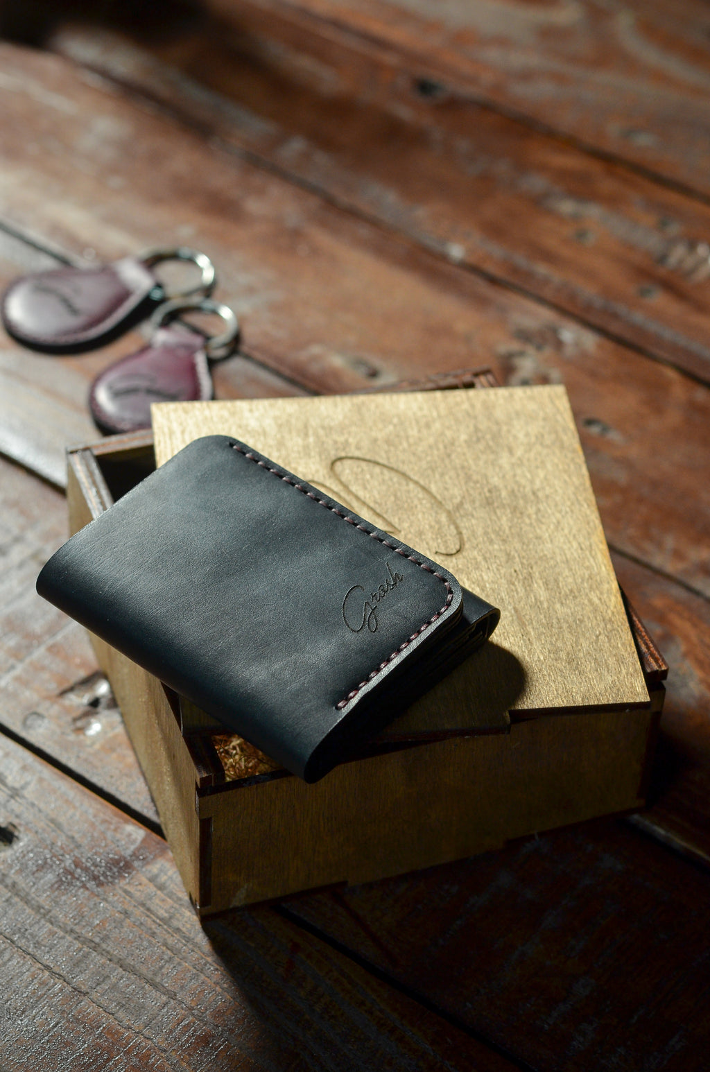 საფულე Tri-fold - (P-121)
